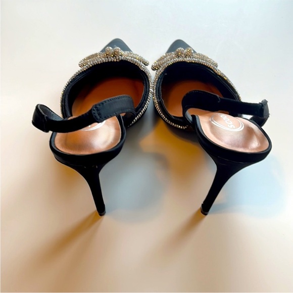 Black Heels - Picture 3 of 7